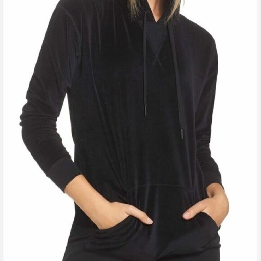 Zella Hoodie Size Medium Pullover Black Velvet Drawstring Kangaroo Pockets